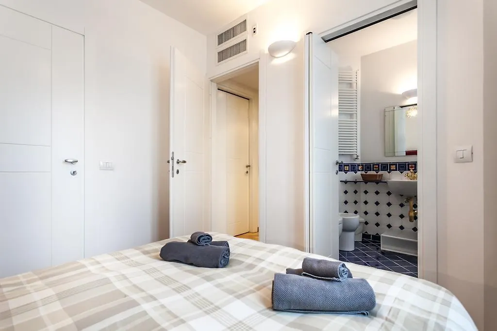 Italianway Cesare Correnti Apartment Milan 0*,  Italy