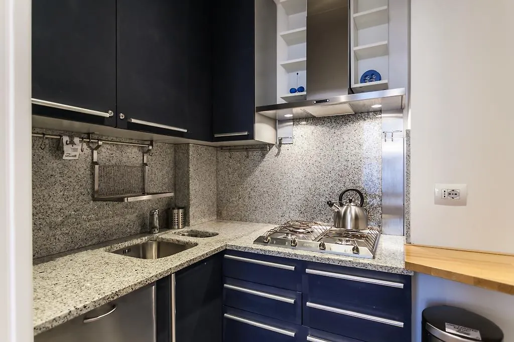 Italianway Cesare Correnti Apartment Milan 0*,