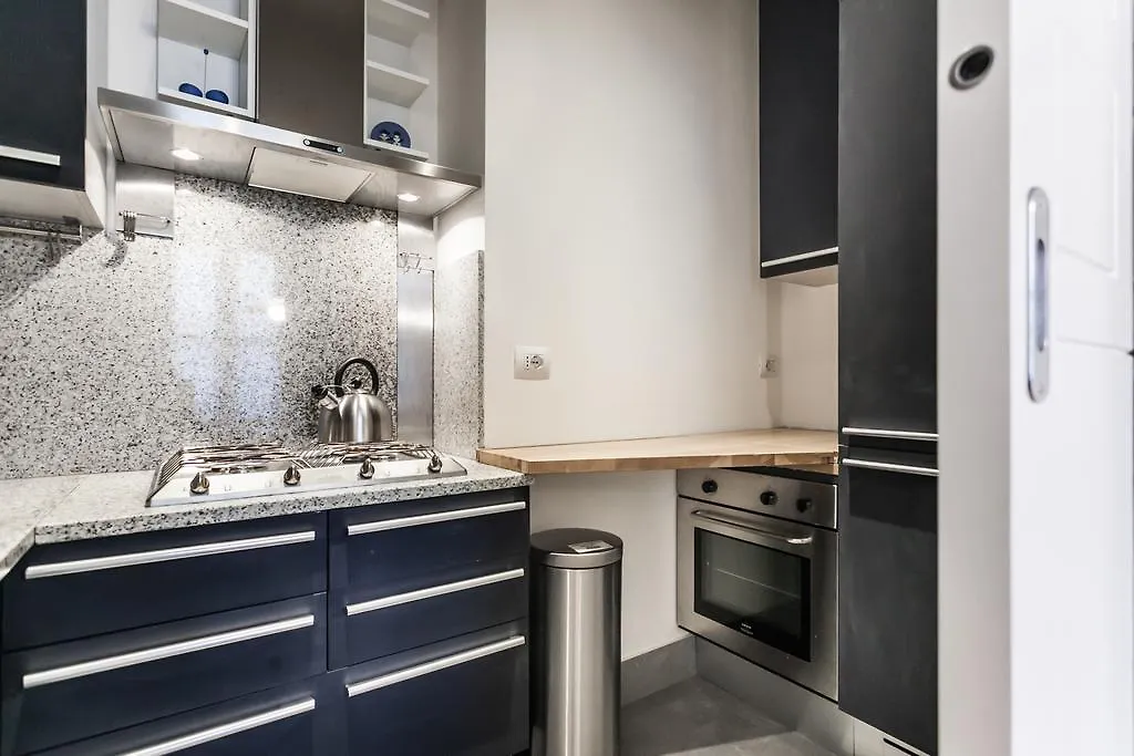 Italianway Cesare Correnti Apartment Milan